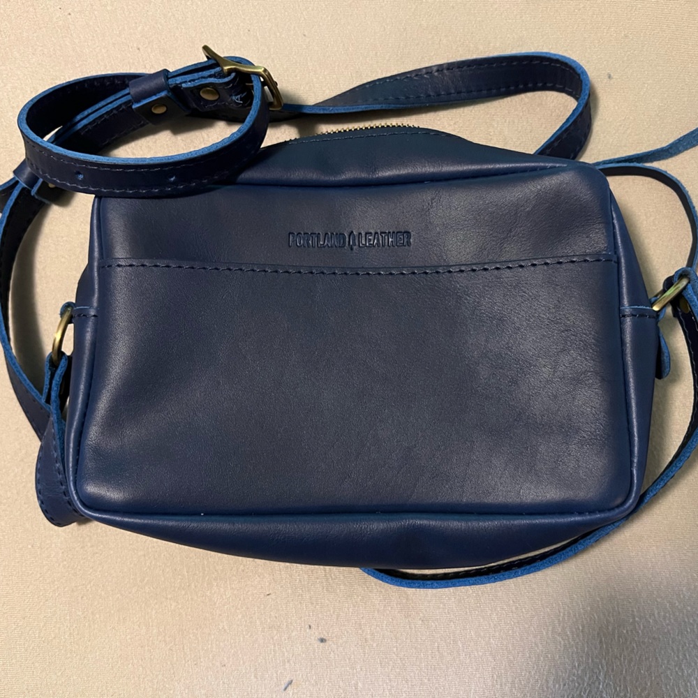 Portland Leather Goods AP Toaster bag in Electric Blue